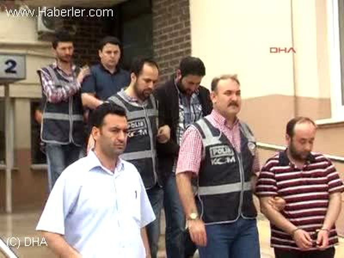 Bursa Kredi Kartı Borçlularına Katmerli Faiz Uygulayan Çeteye Operasyon 13 Gözaltı Kredi Kartı...