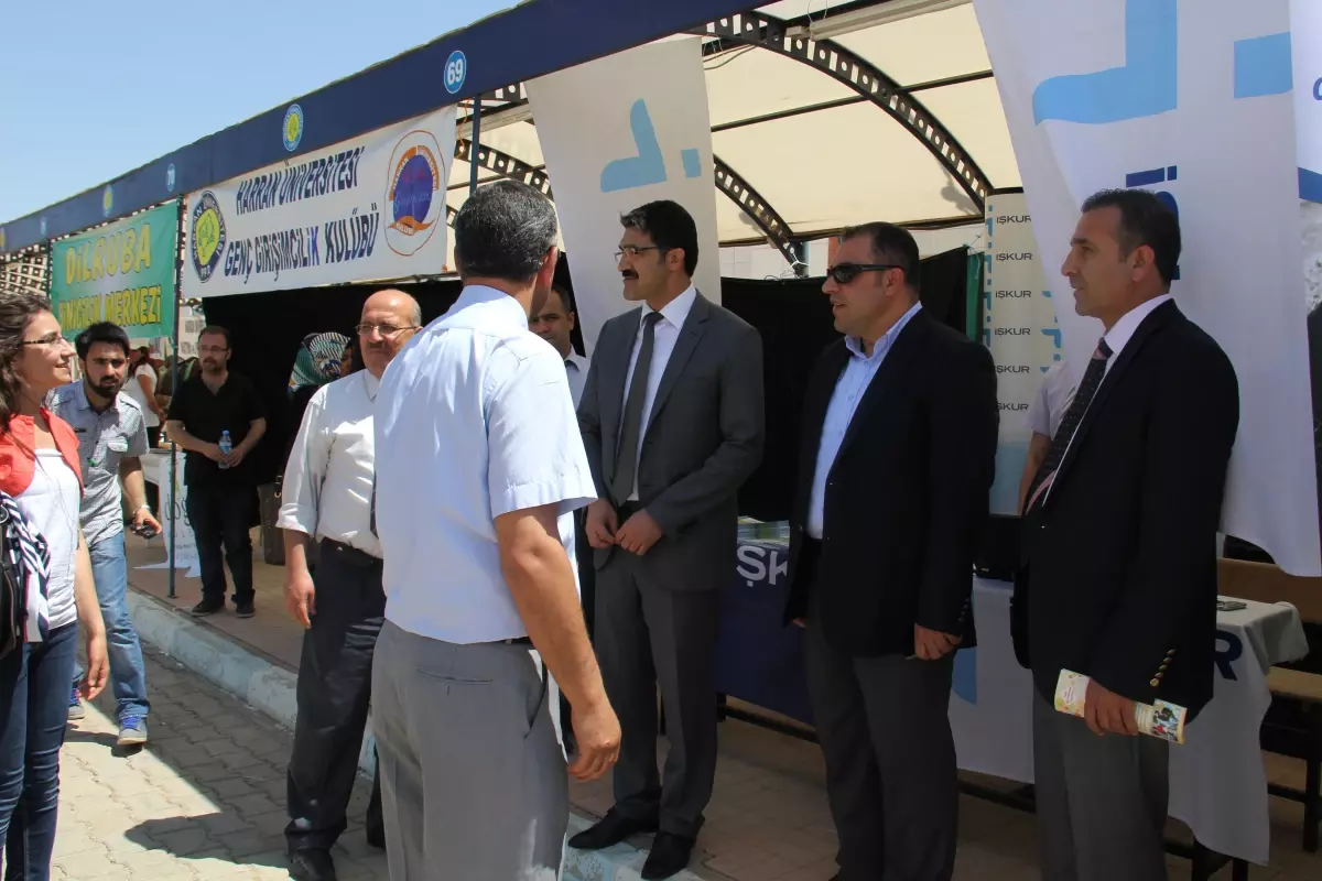 İş-Kur Üniversitede Stand Açtı