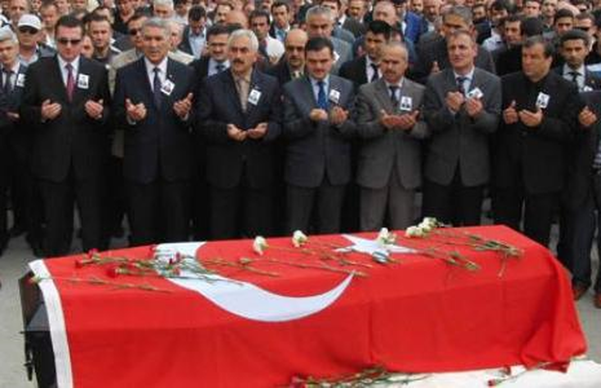Kaymakamı Ağlatan Cenaze Töreni