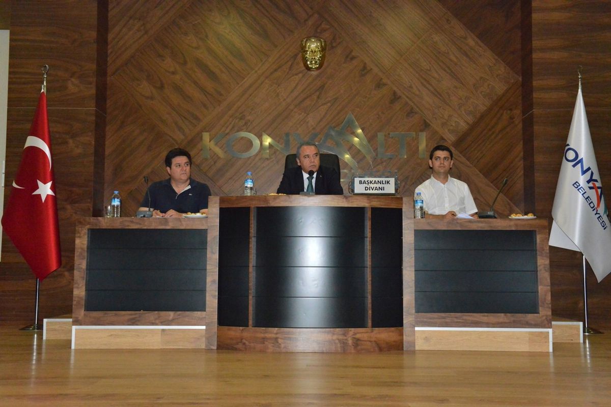 Konyaaltı Belediyesi, Meclis Toplantısını Yaptı