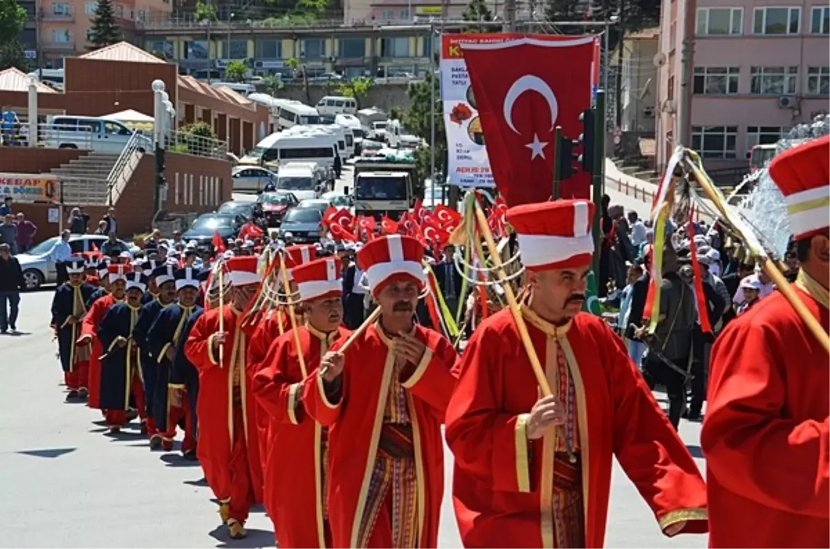 Tosya\'da 3 Mayıs Türkçülük ve Bayrak Şöleni