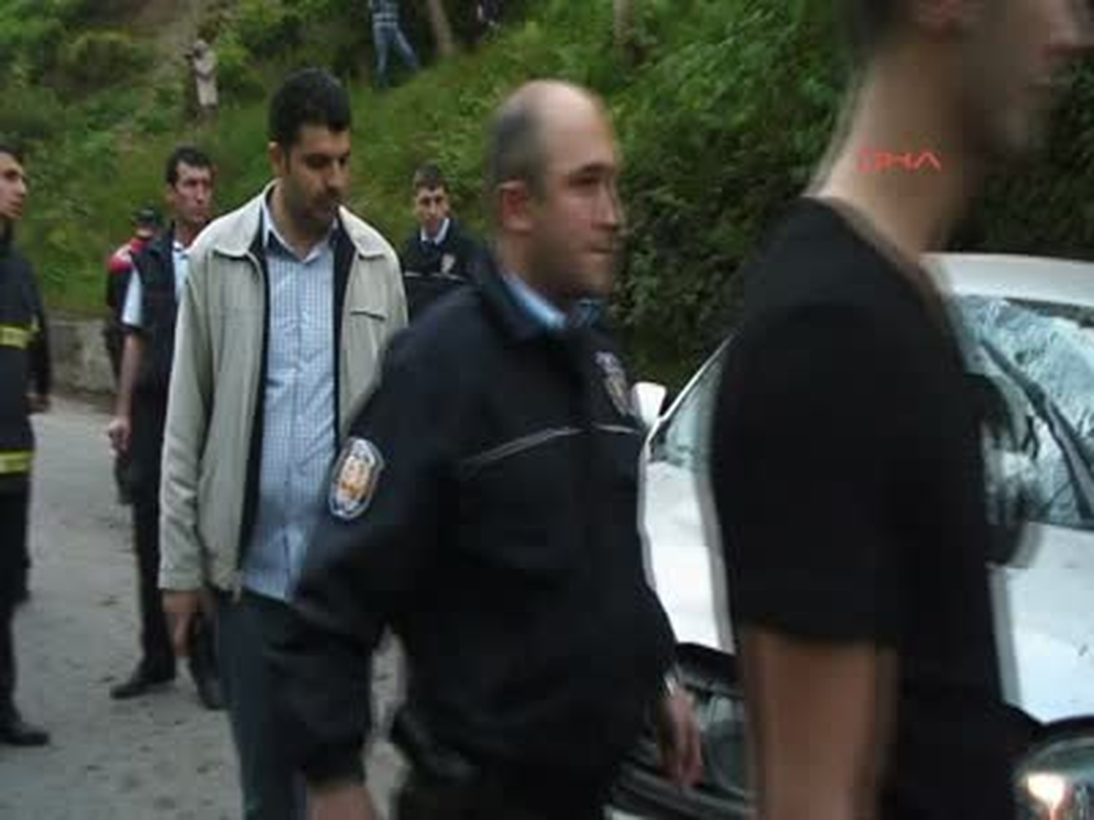 Üniversiteli Hız Yaptı: 1 Ölü 1 Yaralı