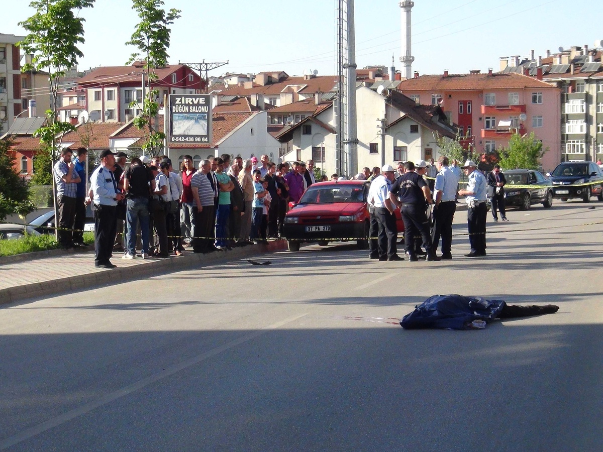 Yayaya Çarpıp Kaçmak İsteyen Sürücüye Dayak
