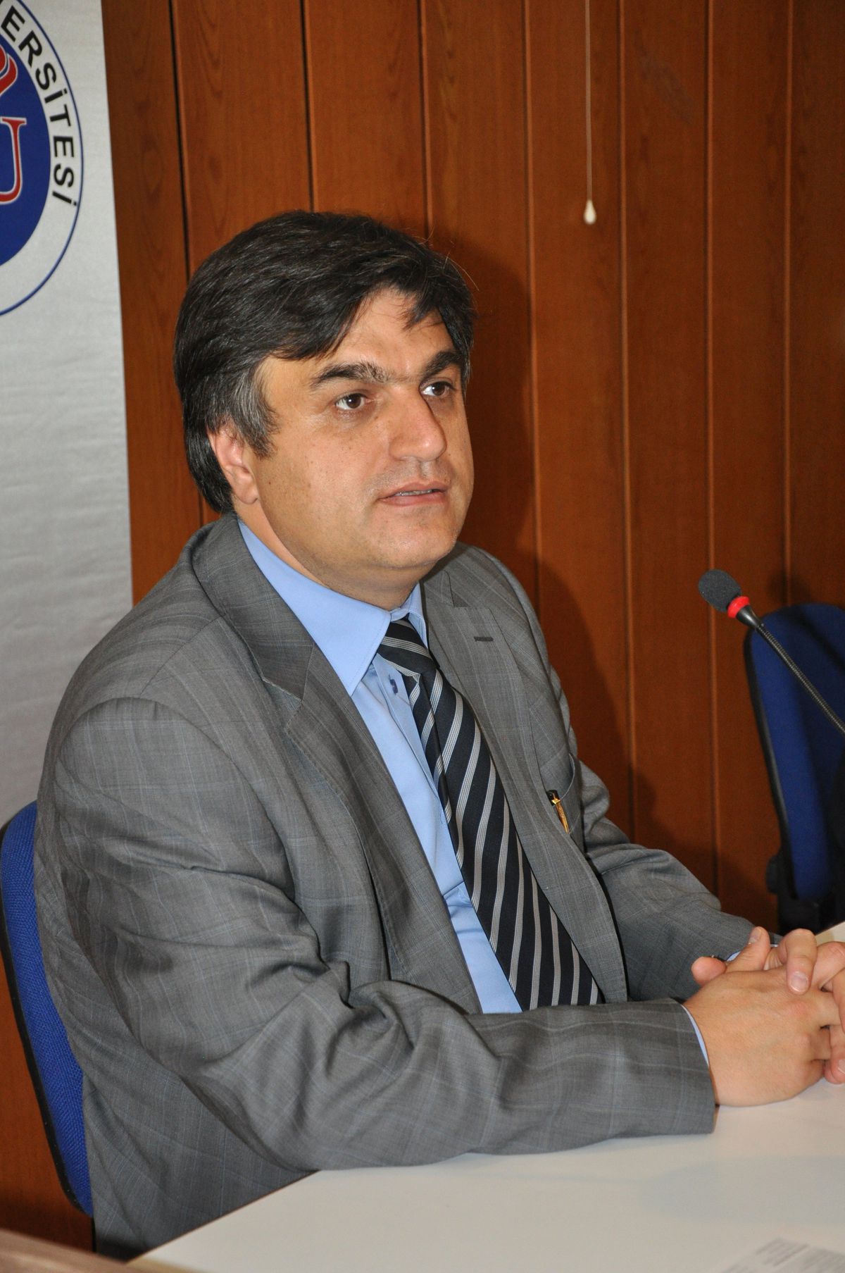 YÖK Başkanı Prof.dr.gökhan Çetinsaya Öğrencilerle Buluştu