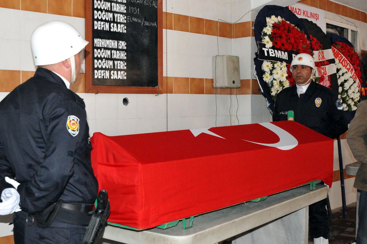 Eski İstanbul Milletvekili Turan Koçal Son Yolculuğuna Uğurlandı