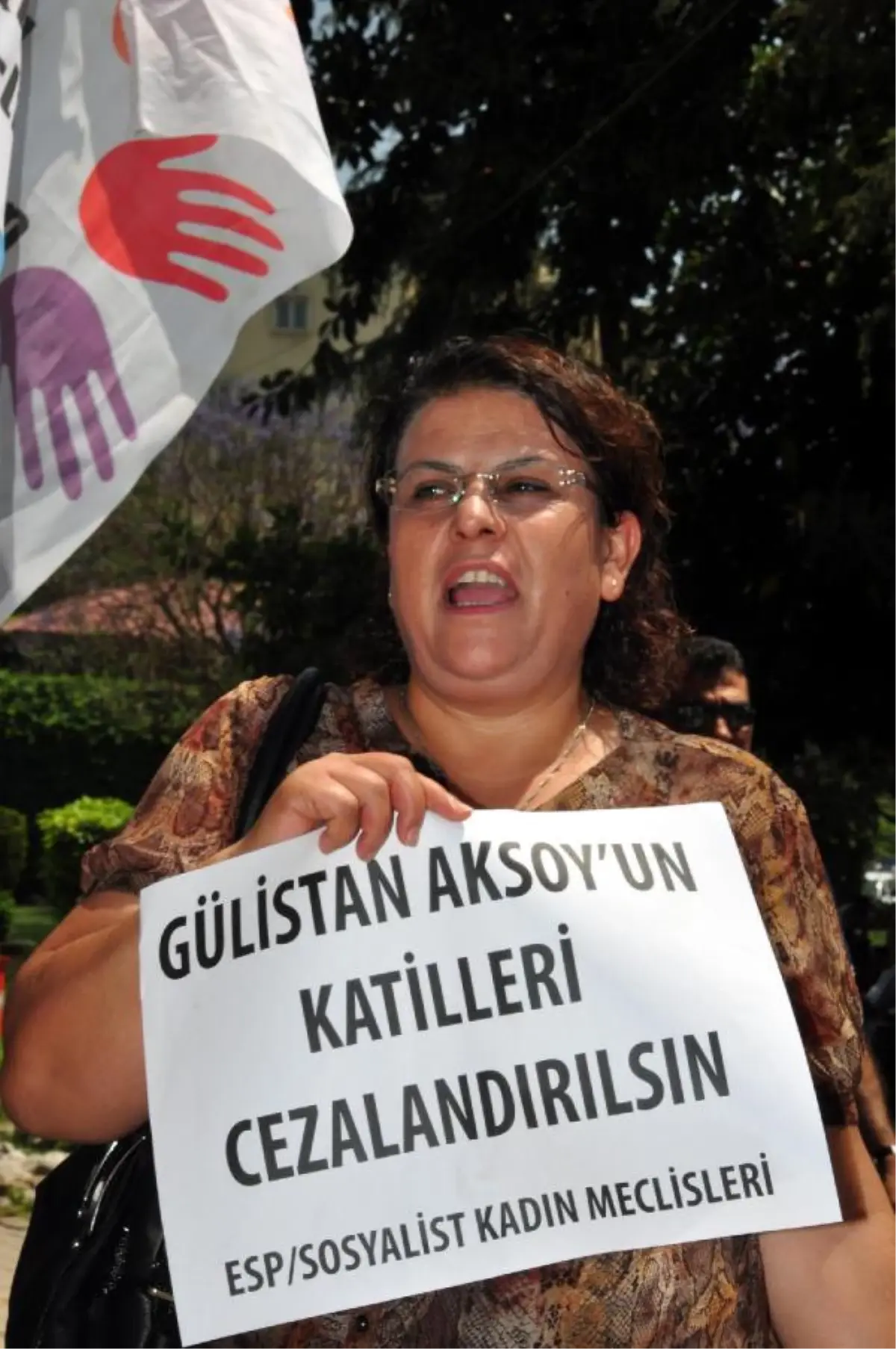 Kadınlar, Gülistan Askay\'ın Öldürülmesini Protesto Etti