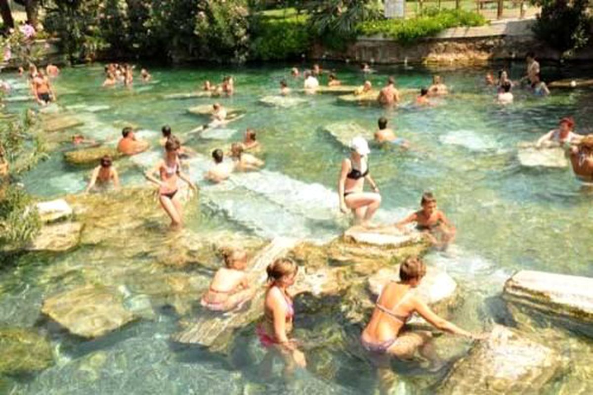 Pamukkale 2 Bin 500 Yıldır Şifa Dağıtıyor