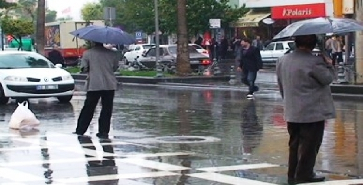 Şanlıurfa\'da Yağmur Hayatı Olumsuz Etkiledi