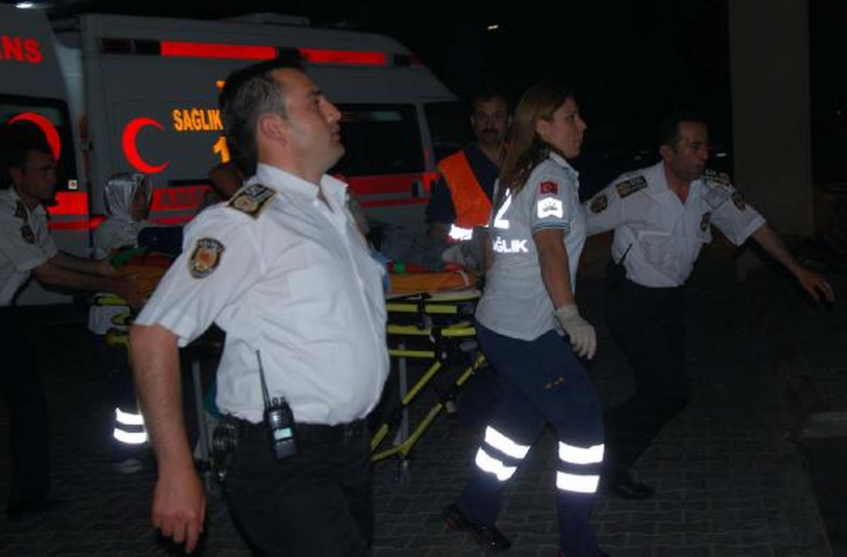 Turgutlu\'da Bıçaklı Kavga: 1 Ölü, 3 Yaralı