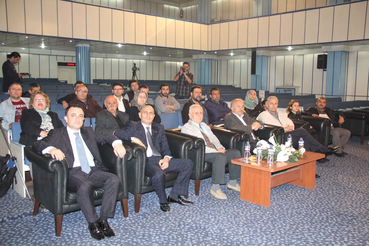 Türk İslam Birliği Derneğinden, "Pkk ve Terörizm ile Fikri Mücadelenin Önemi" Konulu Konferans