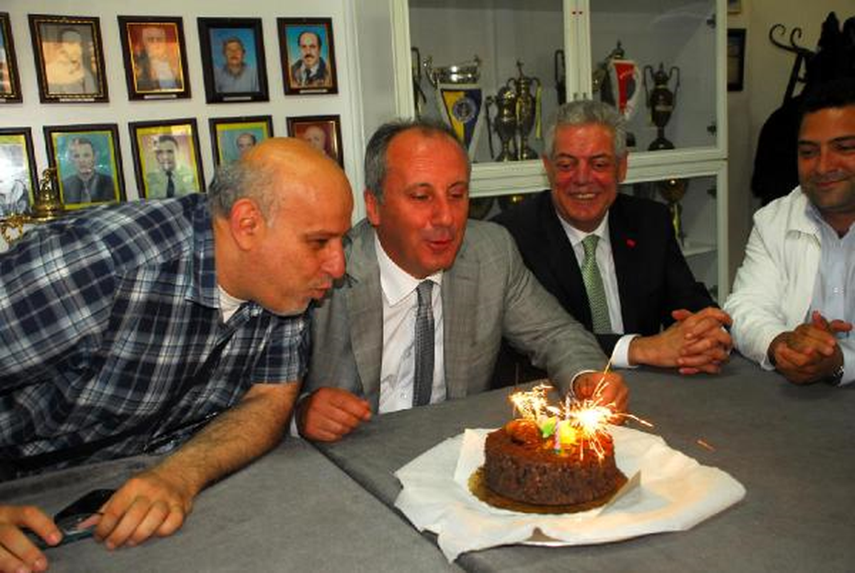 Acarspor\'dan Muharrem İnce\'ye Doğum Günü Jesti