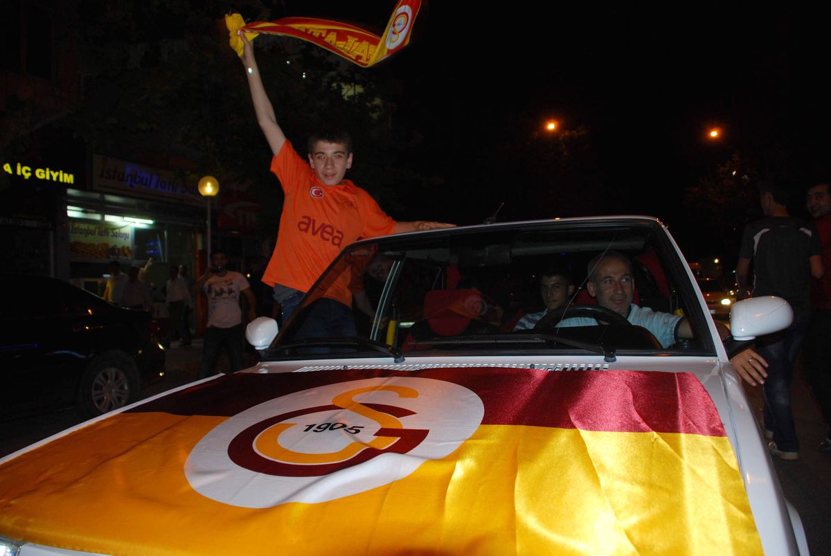 Adıyaman\'da Galatasaray\'ın Şampiyonluk Coşkusu