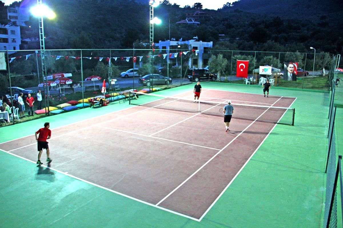 Afrodit Tenis Turnuvası Başladı