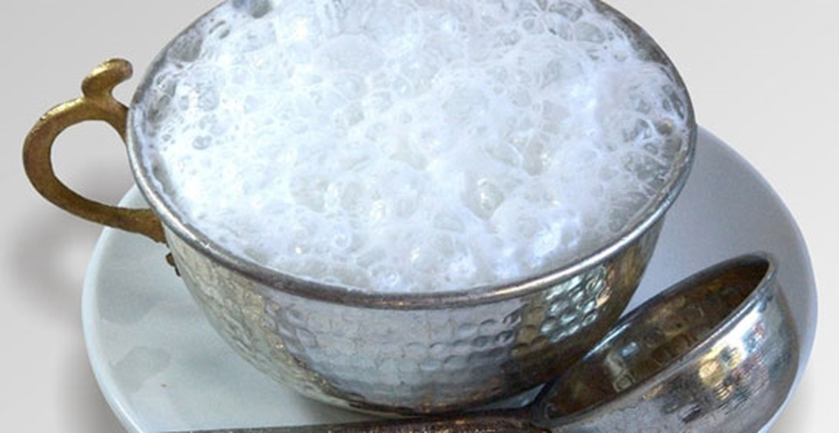 AK Parti\'den Vatandaşa Ayran İkramı