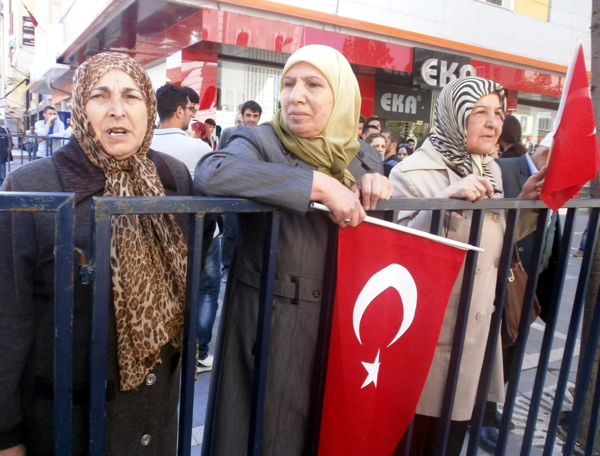 Akil İnsanlara Sivas\'ta "Düdüklü" Protesto