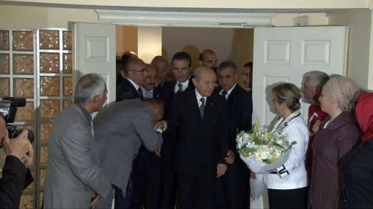 Bahçeli\'den Başbakana Termal Kamera Göndermesi