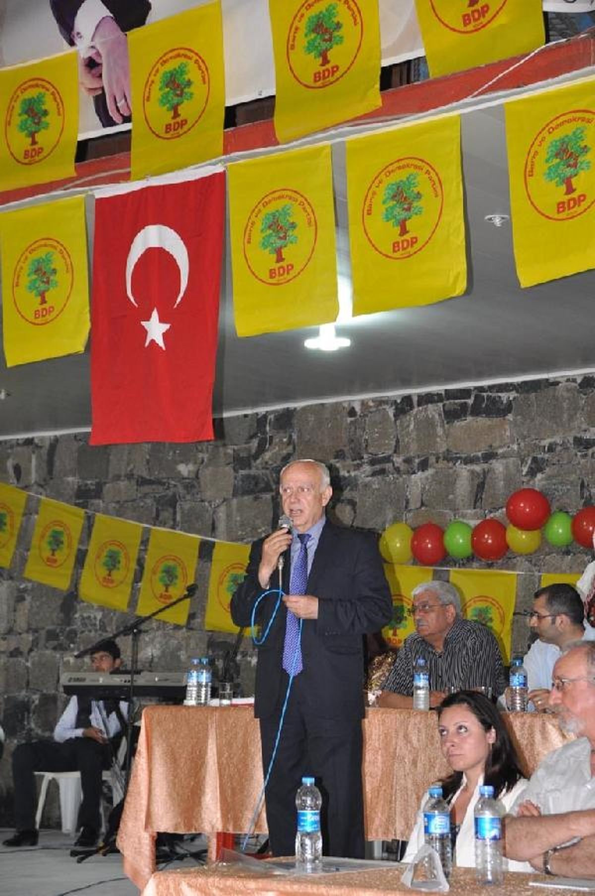 BDP\'li Zenderlioğlu Partililere Seslendi