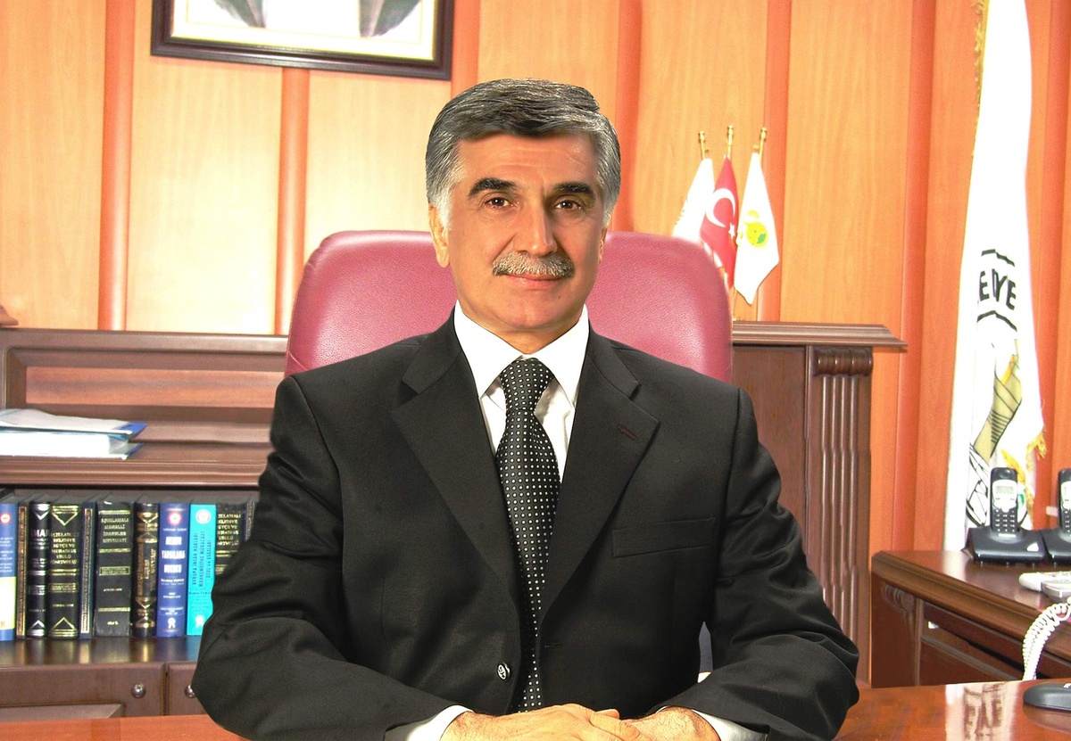 Büyükaslan\'dan, Karayolları Güvenliği ve Trafik Haftası Mesajı