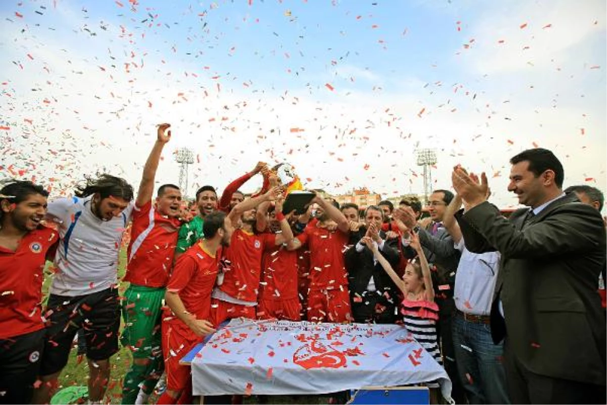 Diyarbakır\'da Şampiyornluk Kutlaması