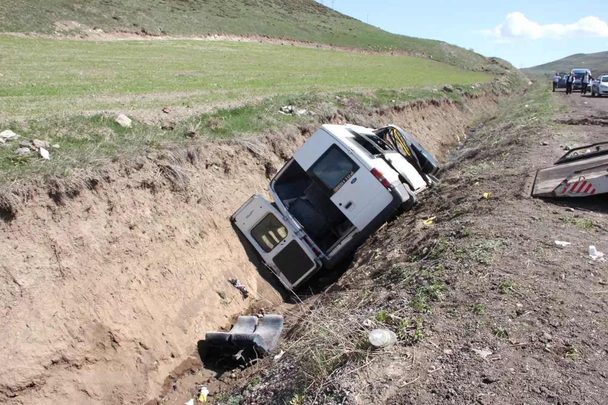 Erzurum\'da Trafik Kazası: 3 Ölü, 11 Yaralı