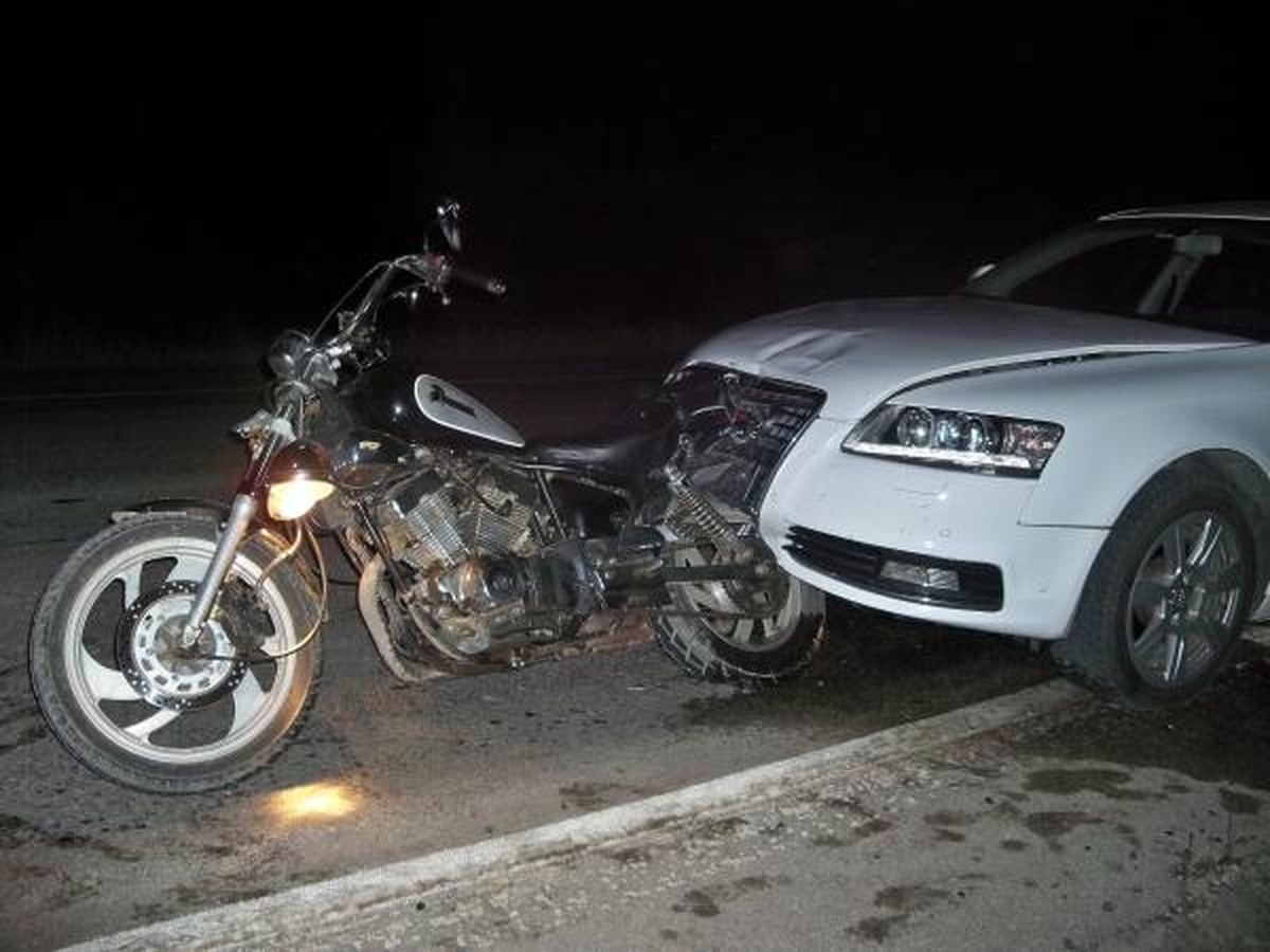 Motosikletteki 2 Kişi Yaralandı