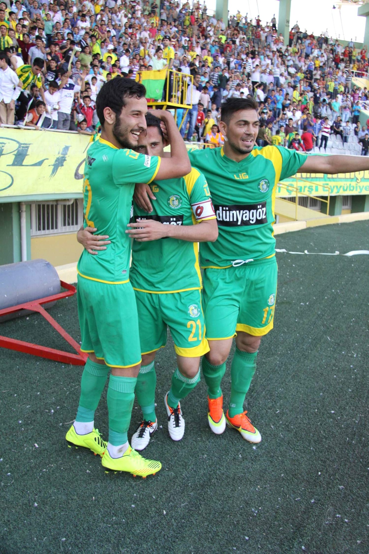 Şanlıurfaspor-Torku Konyaspor Maçında Olaylar Çıktı