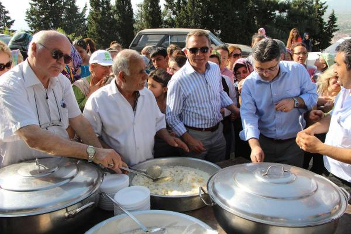 Umutlarını, Hacet Dede\'ye Bağladılar