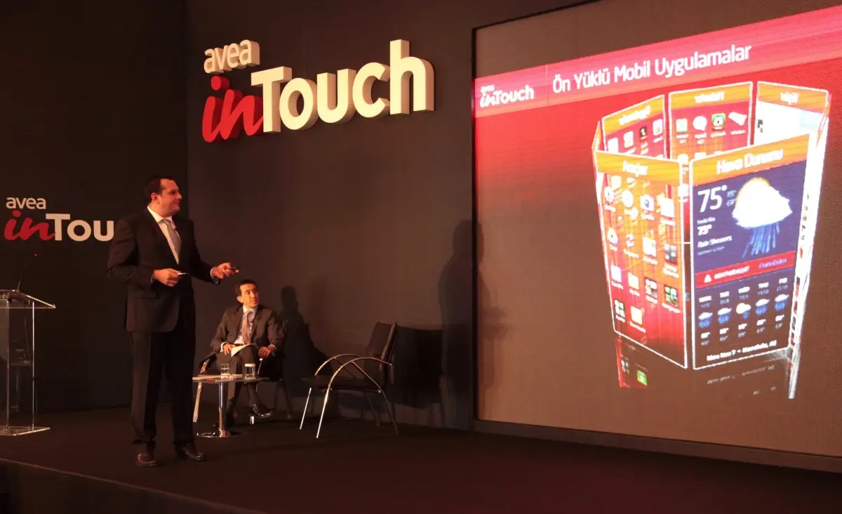 Avea, Akıllı Telefon Avea İn Touch 2 Modelini Piyasaya Sundu