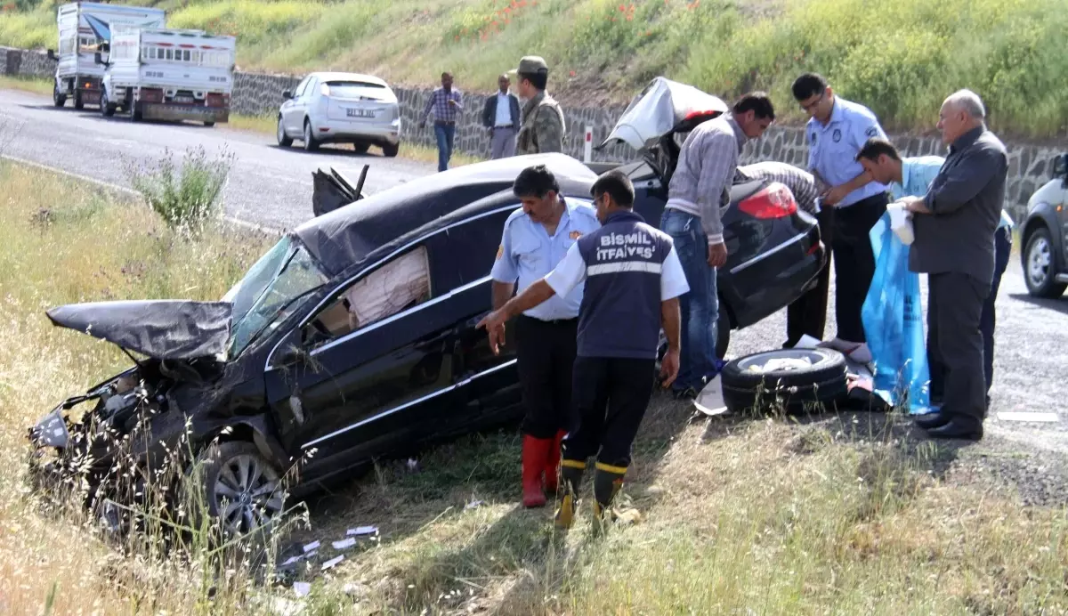 Bismil Belediye Başkanı Eminoğlu'nun Makam Aracı Kaza Yaptı