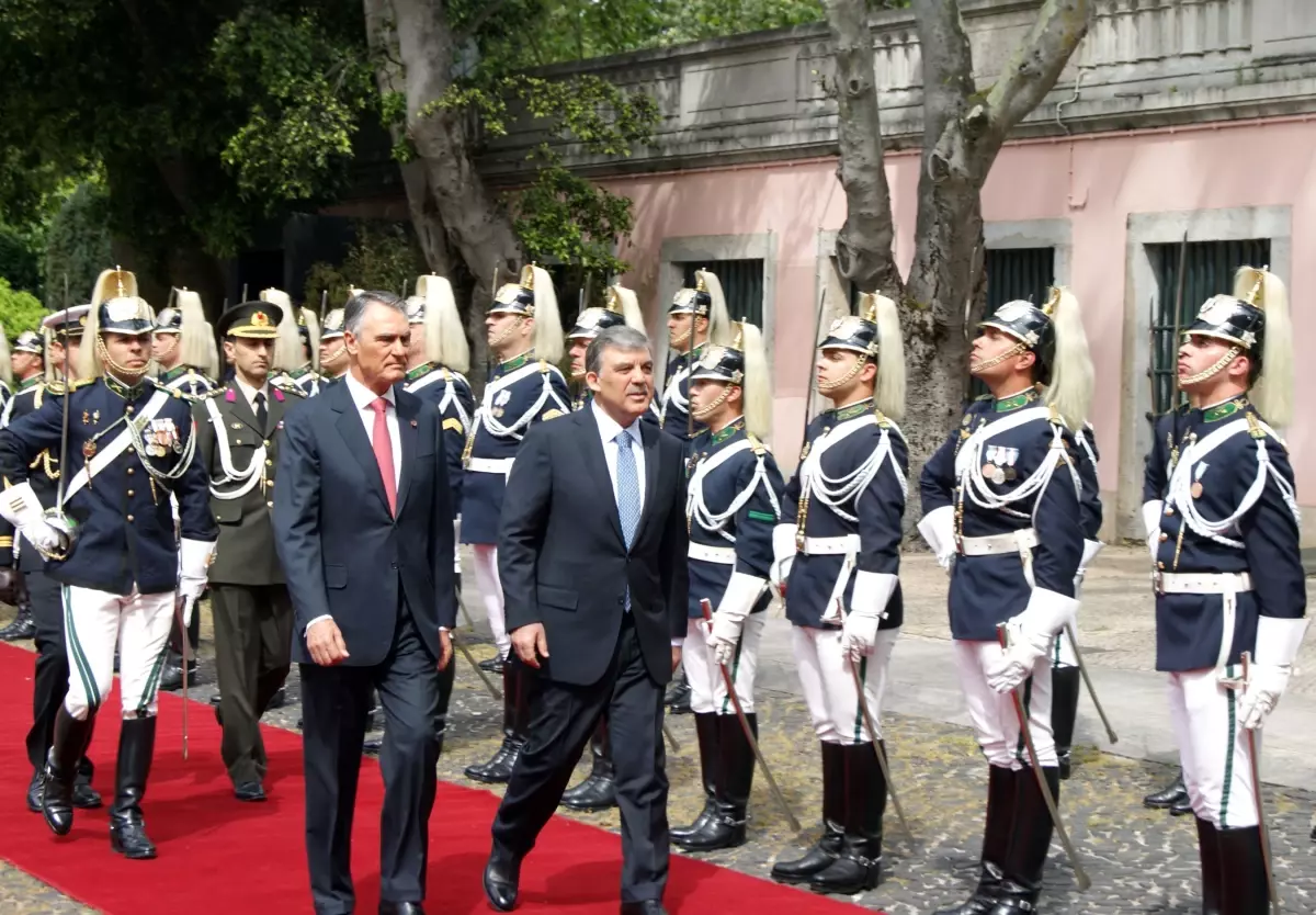 Cumhurbaşkanı Gül Portekiz Temaslarına Başladı