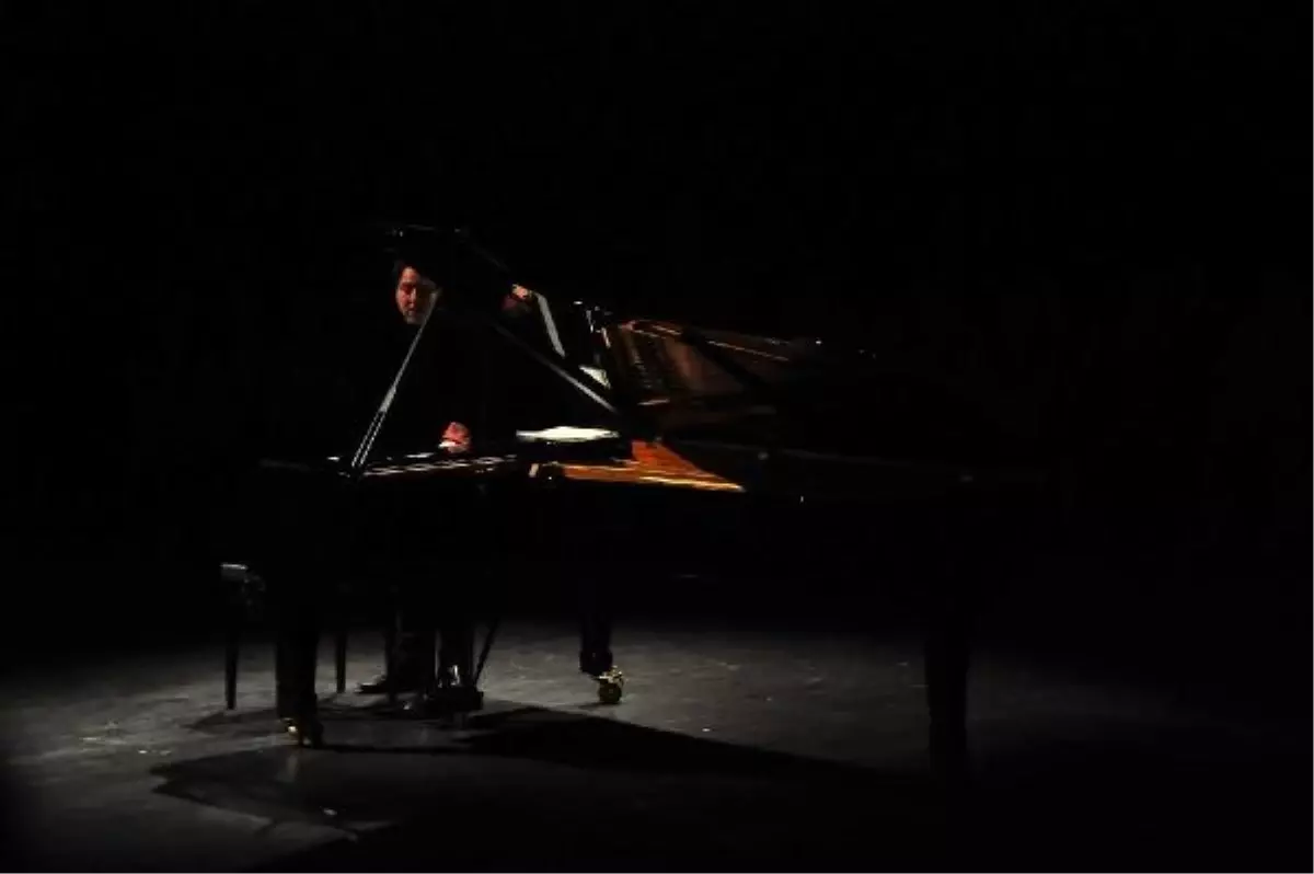 Fazıl Say\'ın Davadan Sonraki İlk Konserine Yoğun İlgi