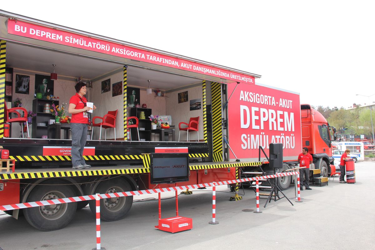 Hayata Devam Türkiye Tır\'ı Erzurum\'da