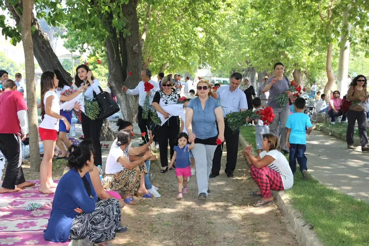 Hıdrellez Şenliği Coşkuyla Kutlandı