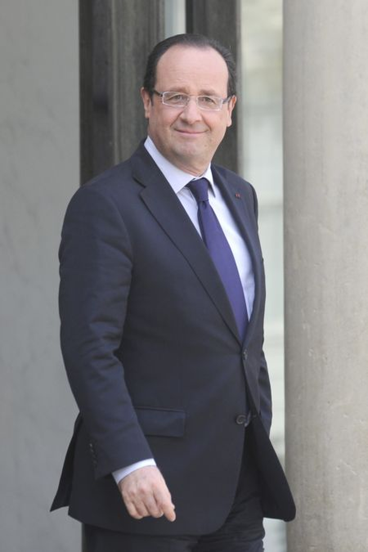 Hollande, 1. Yıl Dönümünü Sıkıntılı Kutladı