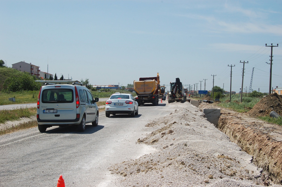 Kanal Çalışmaları Trafiği Olumsuz Etkiliyor
