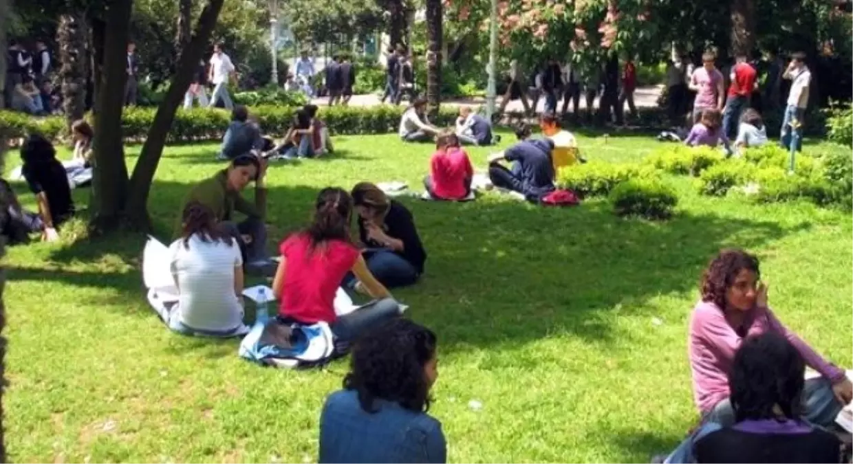 81 İlden Gelen Üniversiteliler Yıldız\'da Buluşacak