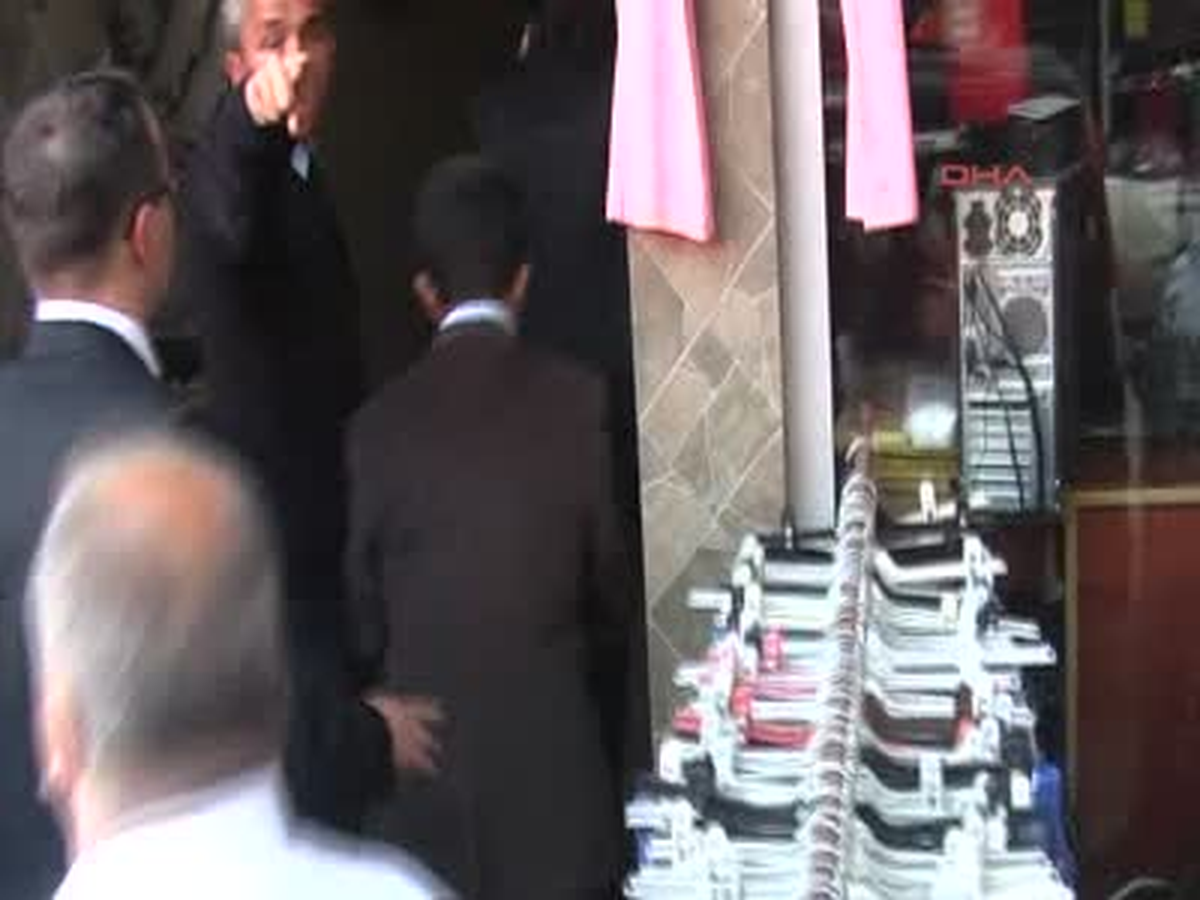 Akil İnsanlar Heyeti Bayburt Yolunda "Akil İnsanlar\'a Trabzon\'da Üst Düzey Koruma" Haberine Ek