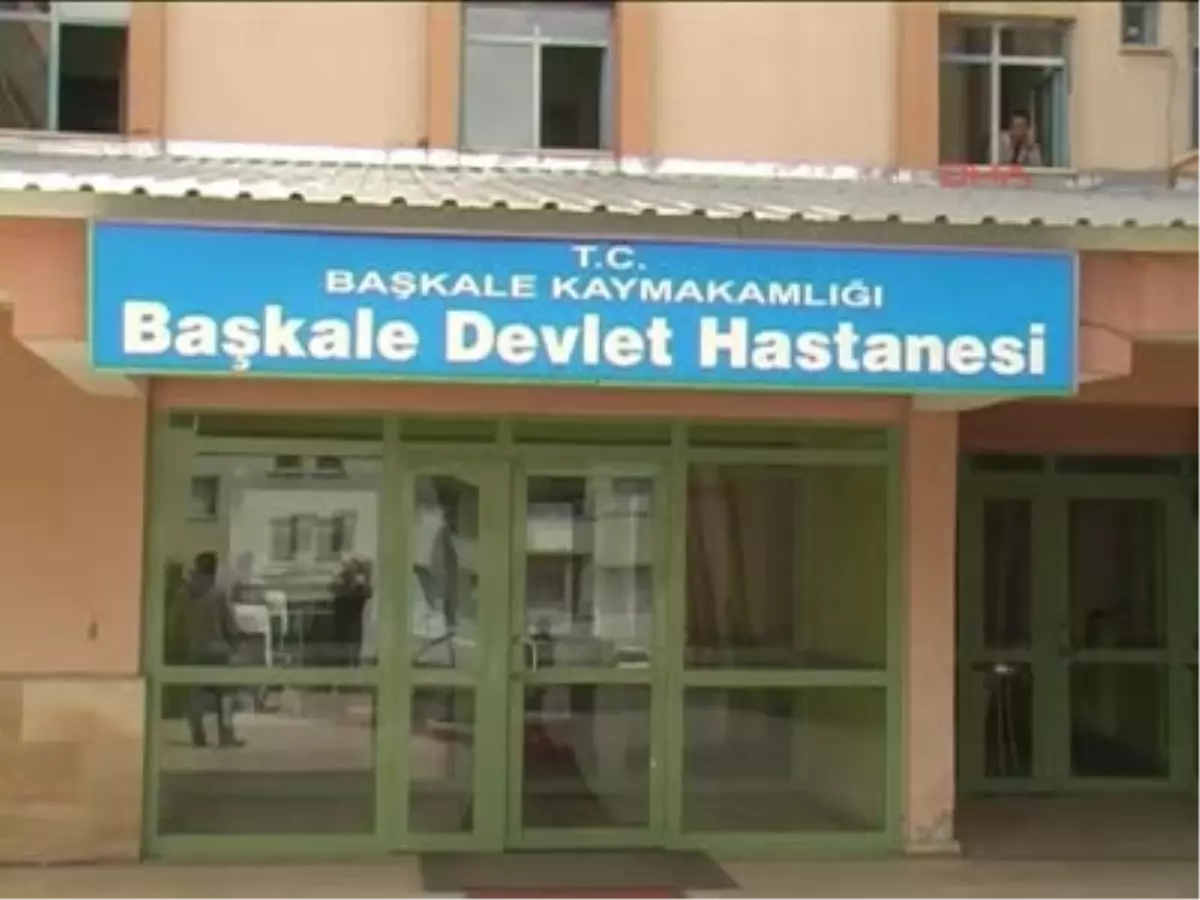 Başkale Devlet Hastanesi\'nde Hizmetler Durdu