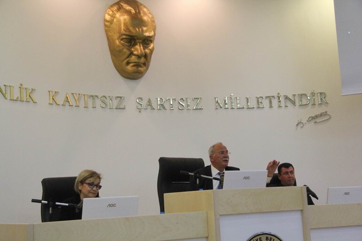 Başkan Akova\'ya Meclis Hastane Tapusu Devri İçin Yetki Verdi
