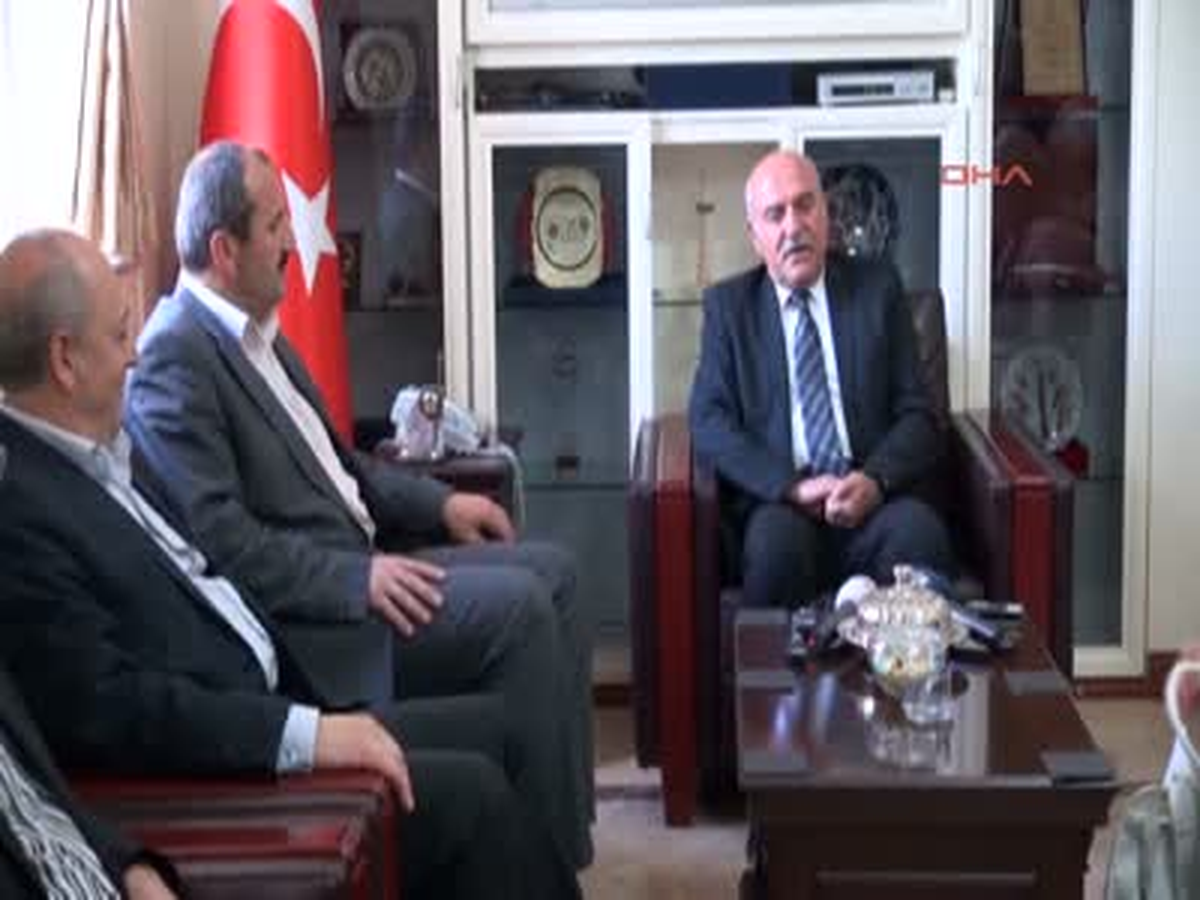 Akil İnsanlar Bayburt Valisi İpek\'i Ziyaret Etti