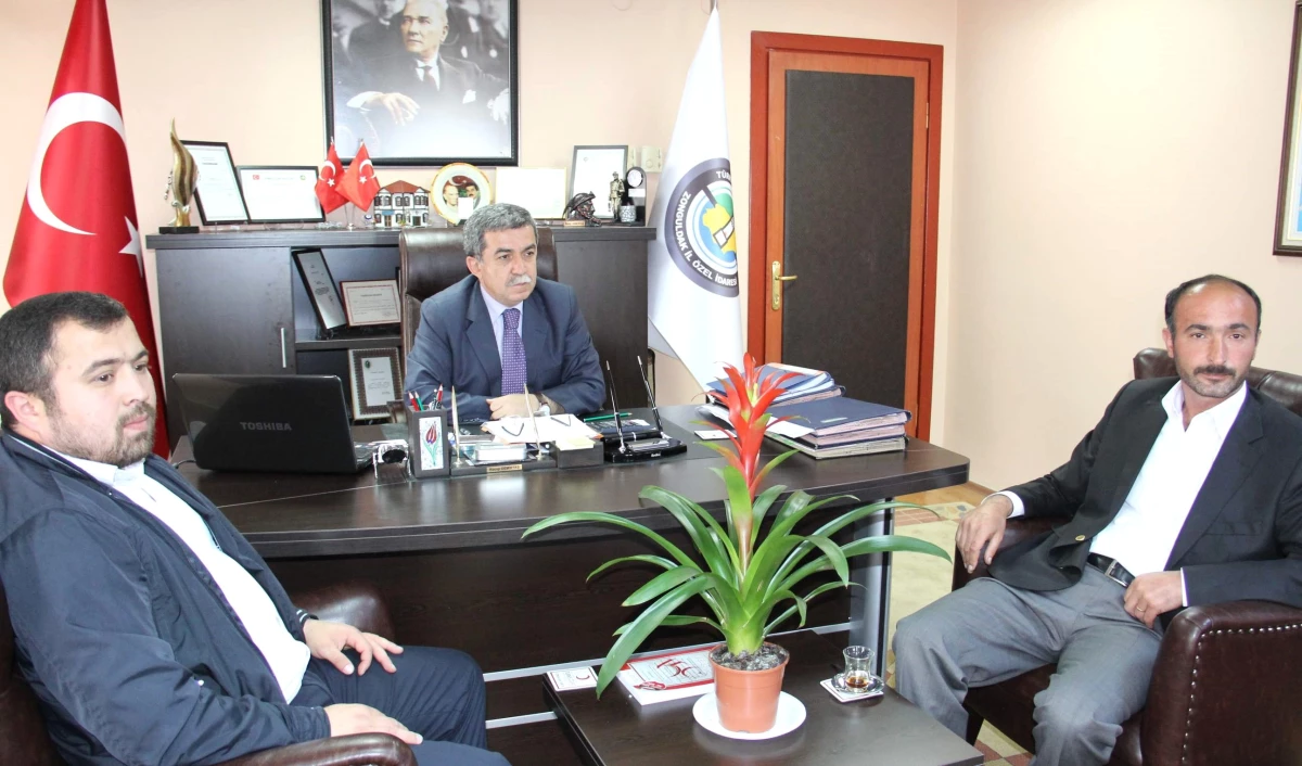 Beycuma Belediye Başkanı Kundakçıoğlu\'ndan, İl Özel İdaresi Genel Sekreteri Demirtaş\'a Ziyaret