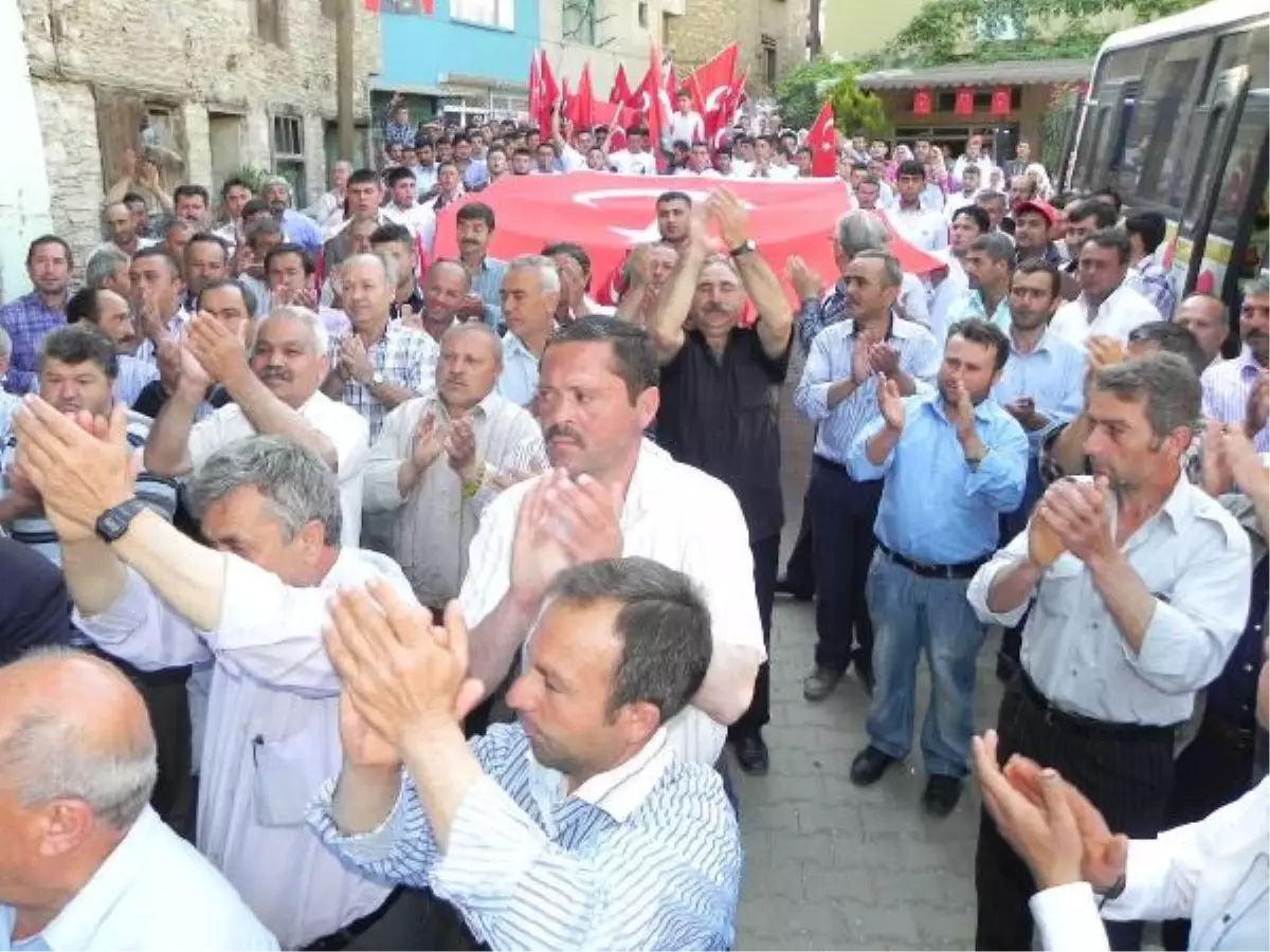 Bıçakçı Köylüleri Kınalı Kuzularını 3 Günlük Törenle Uğurladı