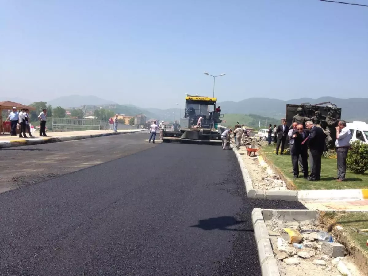 Çaycuma Köprüsünün Asfaltı Dökülmeye Başlandı