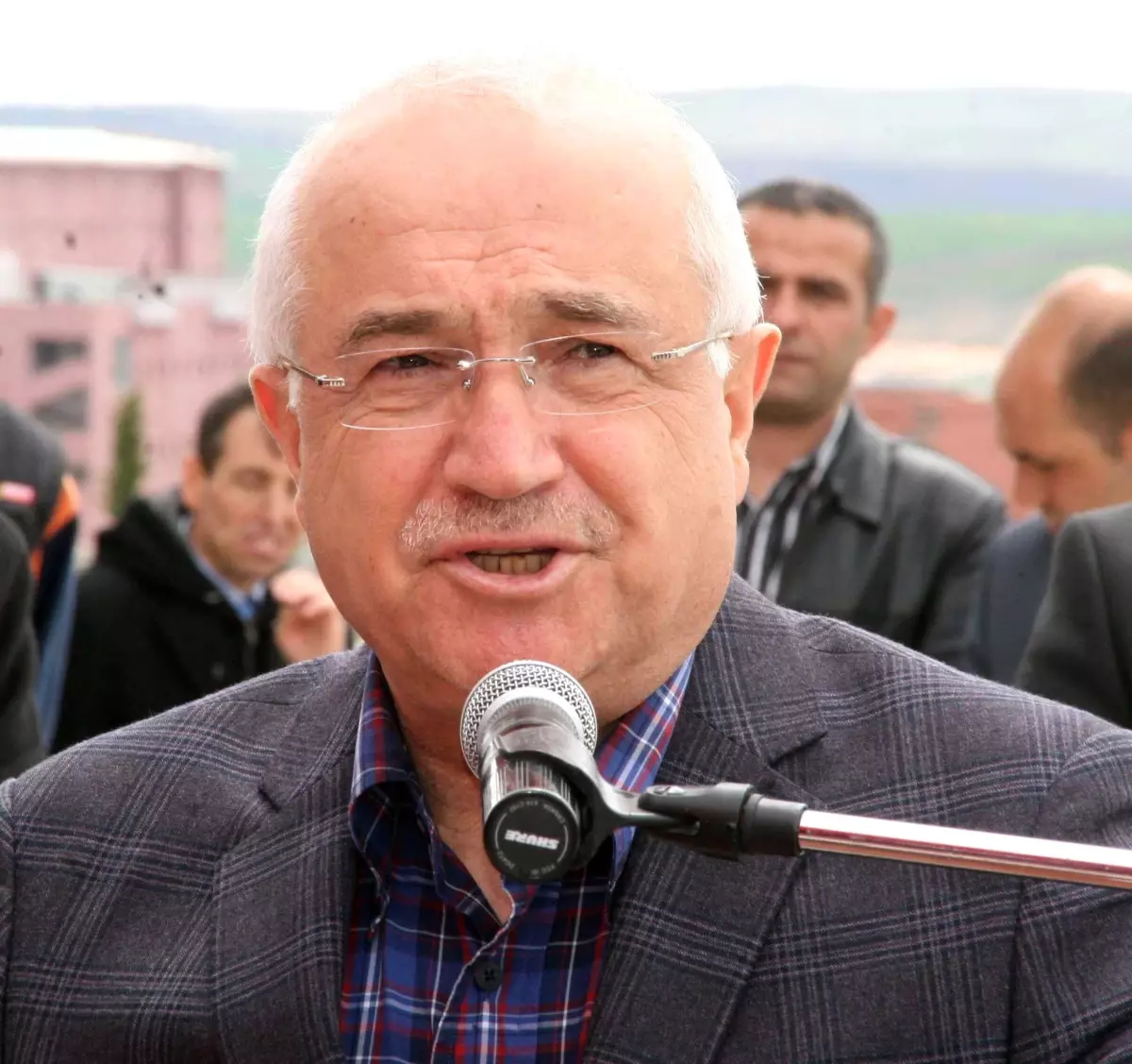 Cemil Çiçek: "Bölgede Barışı Tesis Etmek İçin Güçlü Bir Savunma Sanayiine İhtiyaç Var"