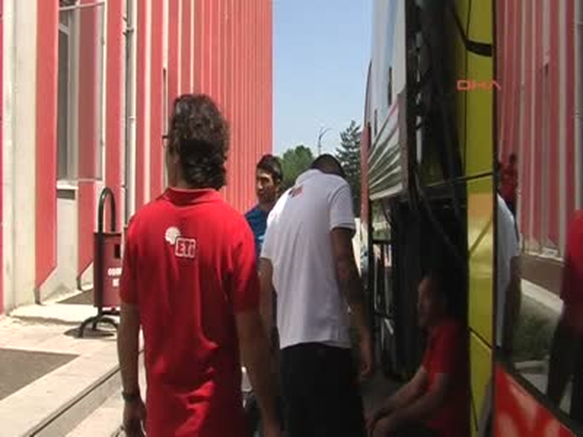 Eskişehirspor, Kupa Maçı İçin İstanbul\'a Gitti