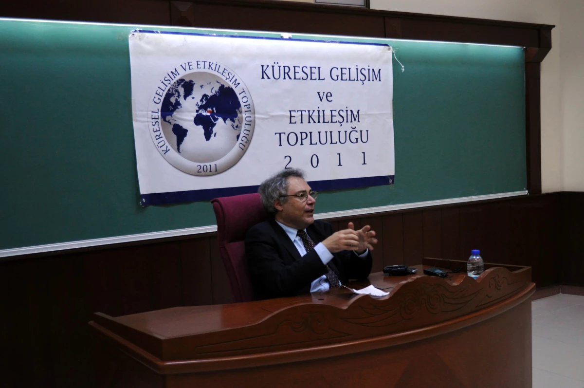 Geçmişten Günümüze Türk-İtalyan İlişkileri Konferansı