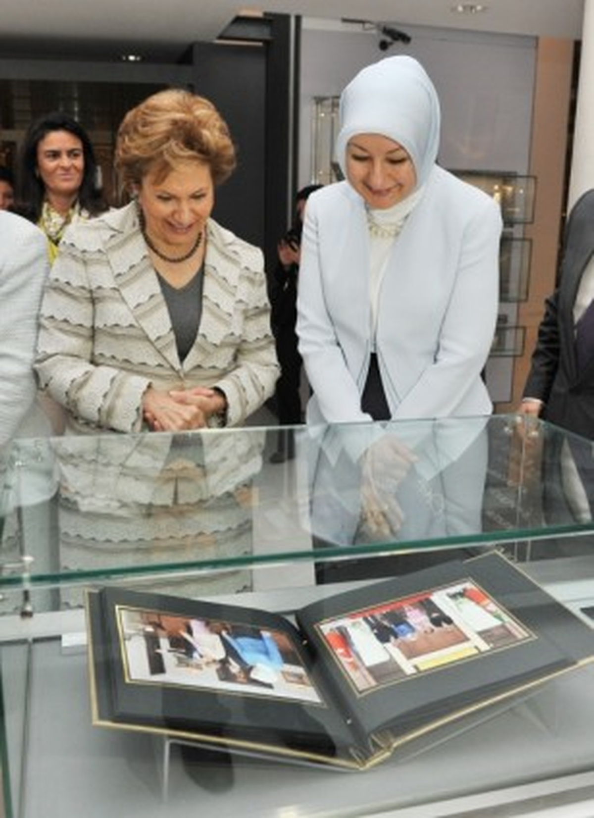 Hayrunnisa Gül, Cumhurbaşkanlığı Müzesi ile Francisco de Arruda Okulu\'nu Ziyaret Etti