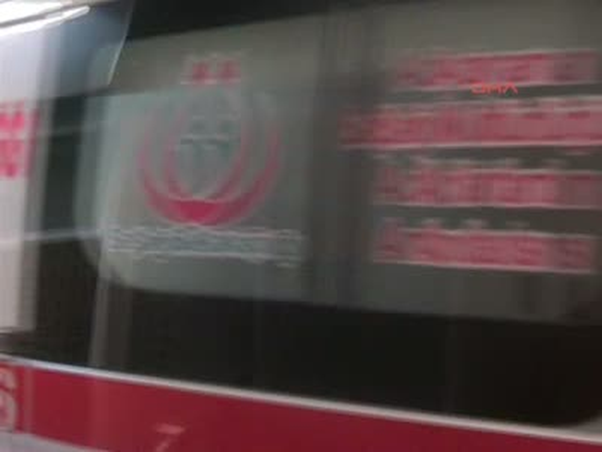 Otomobilin Çarptığı Motosikletli Yaralandı