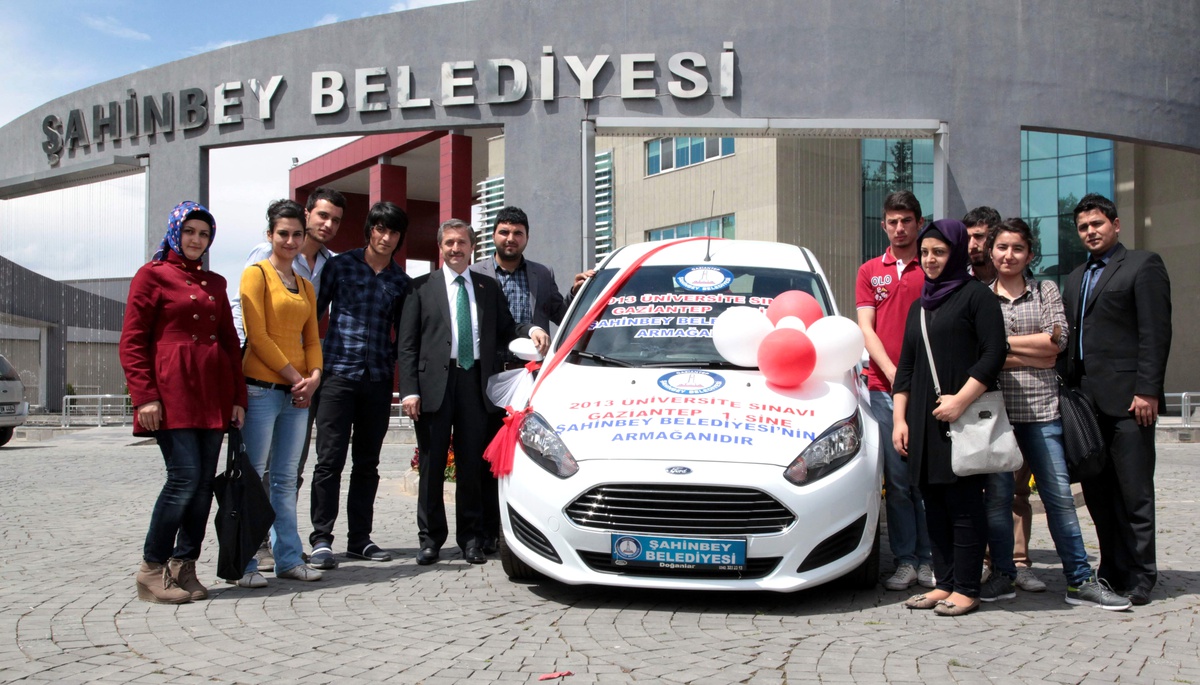 Sınavda Gaziantep Birincisi Olana Otomobil Hediye Edilecek