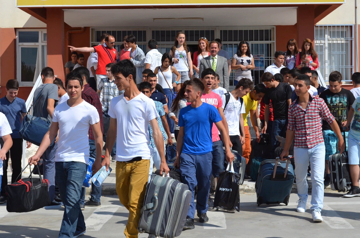 Sökeli Genç Turizmcilerin Gurbet Yolculuğu Başladı